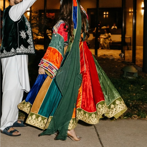 Colorful dress - Picture 2 of 2